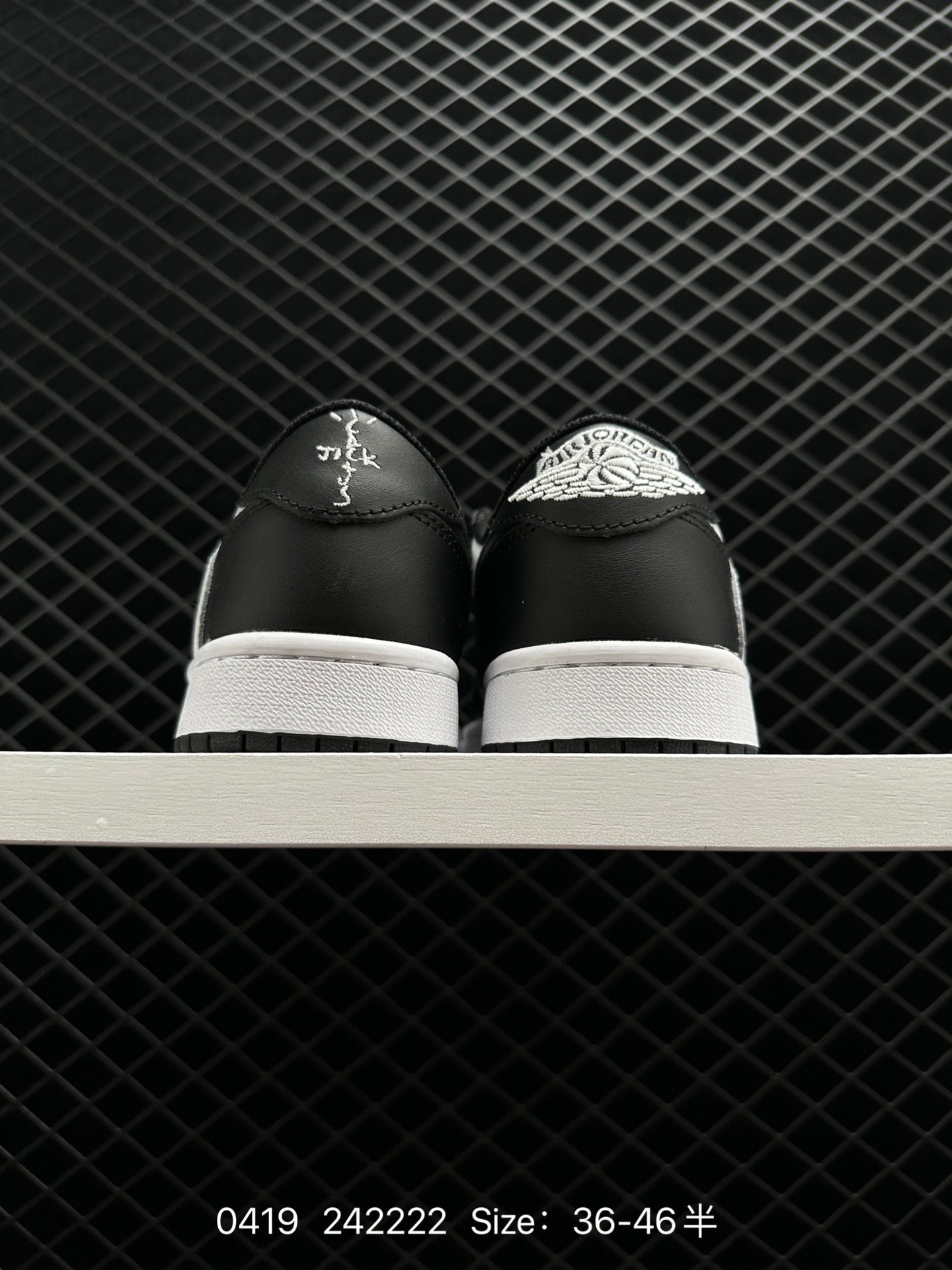 Travis Scott x Fragment x Air Jordan 1 Low